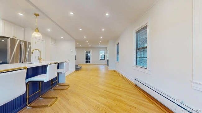 Building Photo - 88-37 62nd Dr