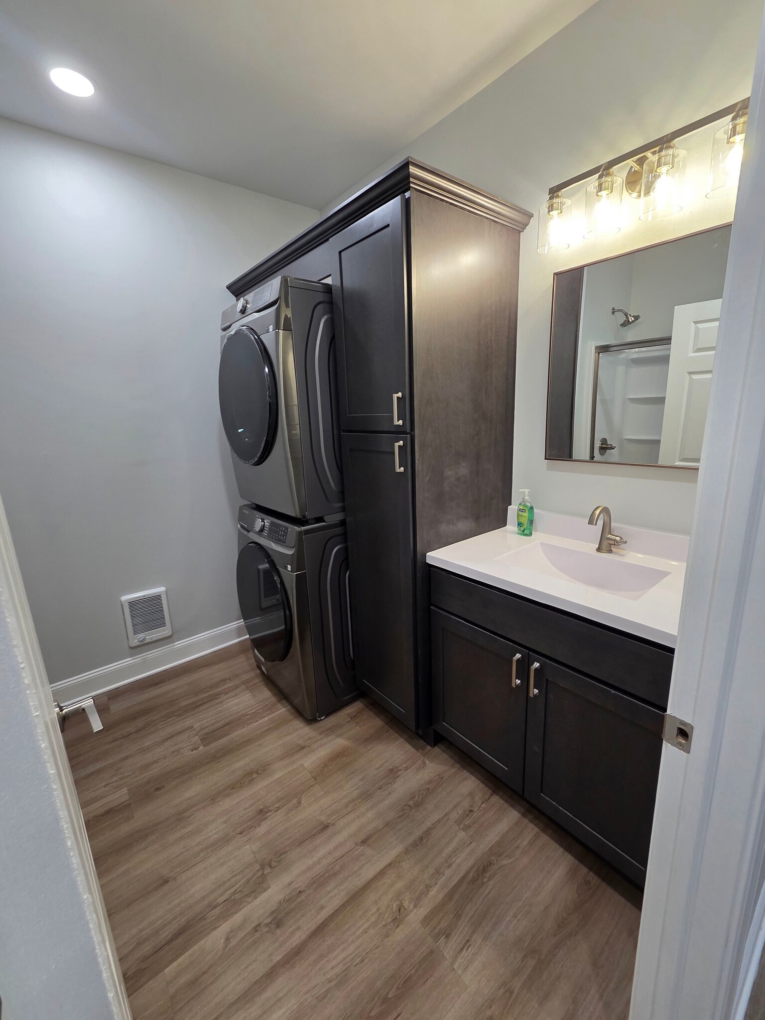 Building Photo - 840 2nd St