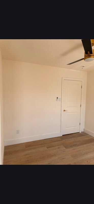 Building Photo - 410 Randall St