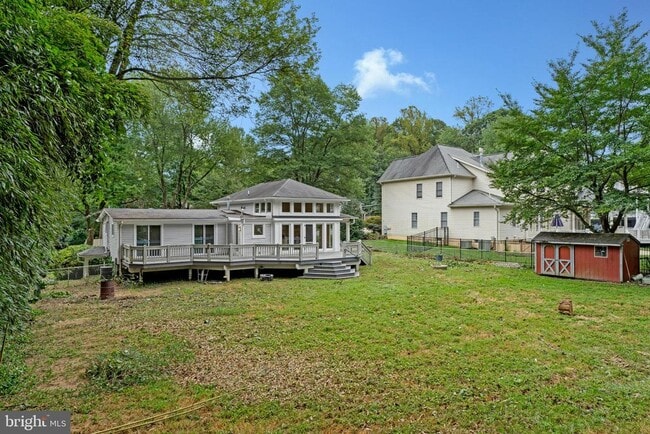 Building Photo - 4126 Maple Ave
