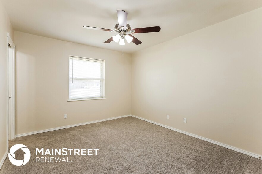 Building Photo - 908 N 5th St