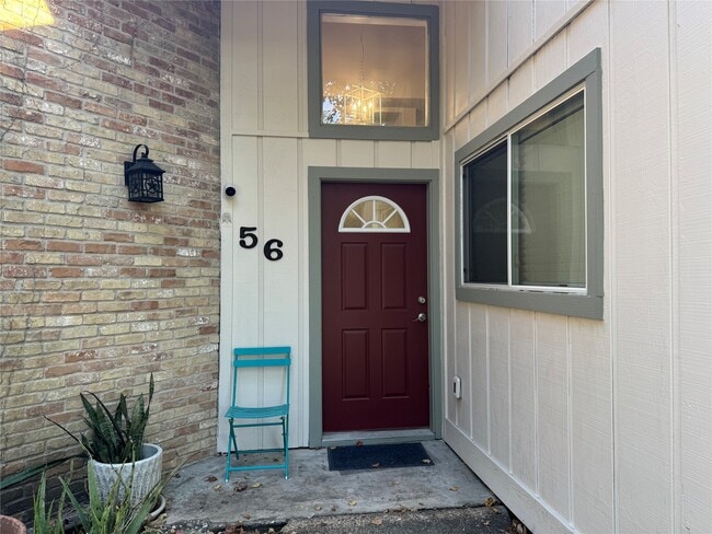 Building Photo - 12800 Briar Forest Dr