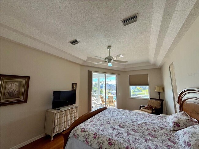 Building Photo - 4 Cherry Ct