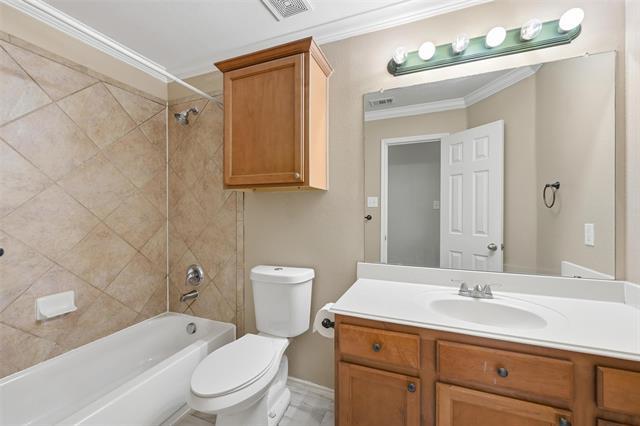 Building Photo - 11415 Yoakum Dr