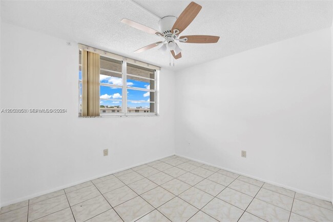 Building Photo - 14185 SW 87th St