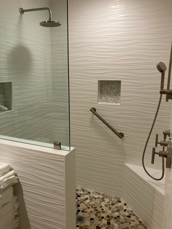 Building Photo - 54635 Shoal Creek