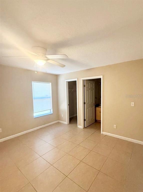 Building Photo - 15 Columbia Ln