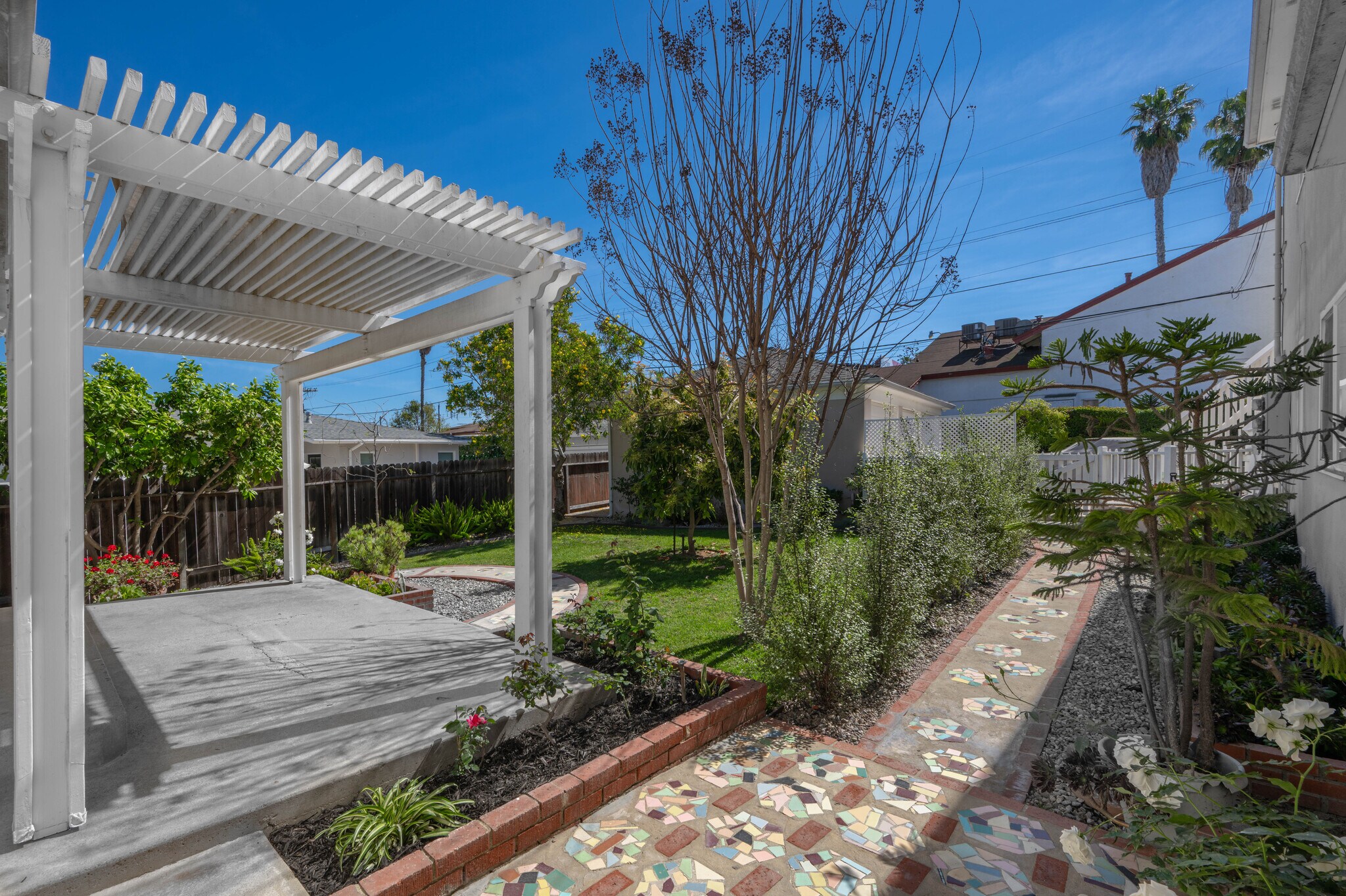 Building Photo - 5935 W 79th St