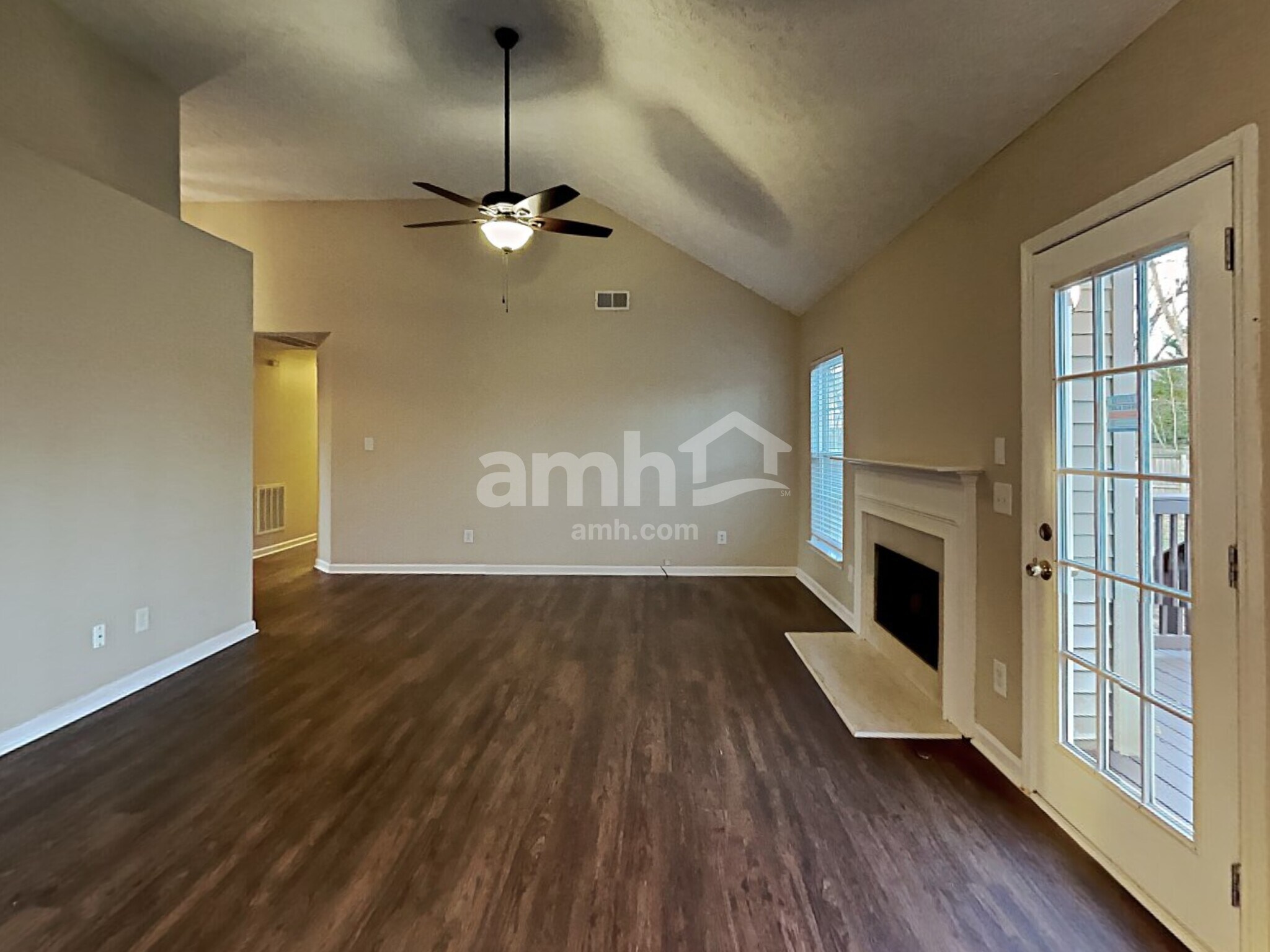 Building Photo - 2922 Wills Ct