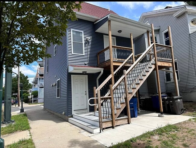 Building Photo - 93 Winchester Ave