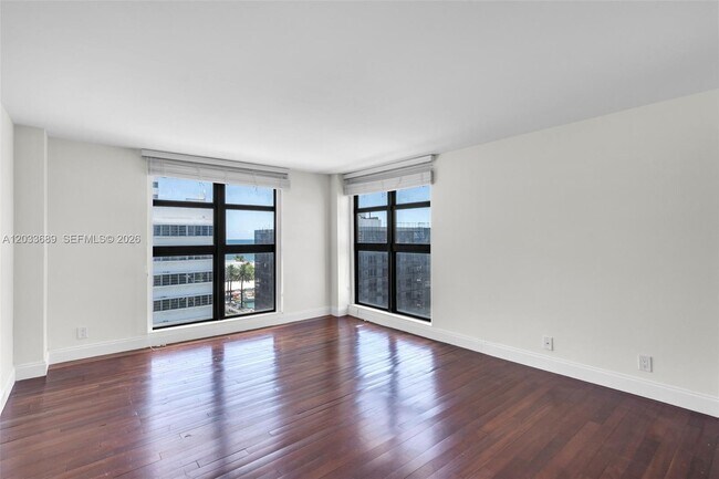Building Photo - 1800 Collins Ave