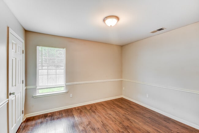 Building Photo - Cute 3 Bedroom Cottage in Calera, AL