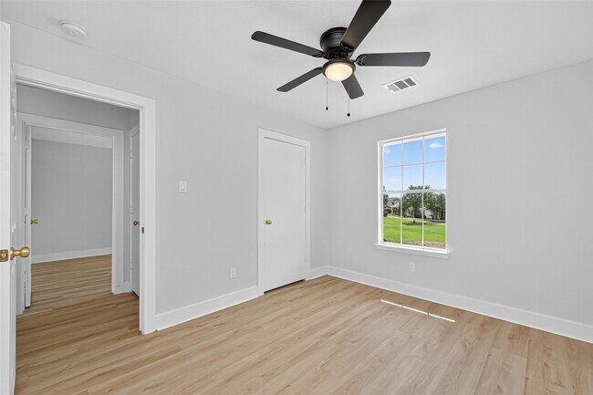 Building Photo - 19515 Fletcher Way Dr