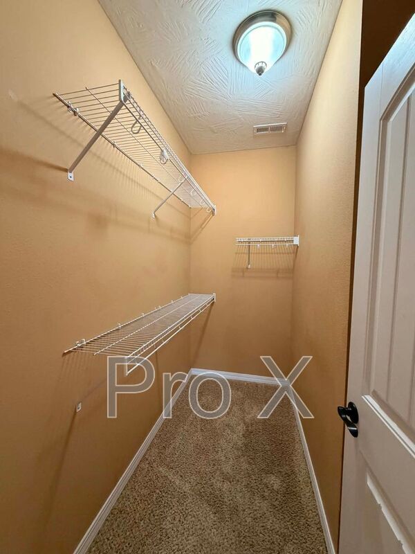 Building Photo - 1604 Prier Ln