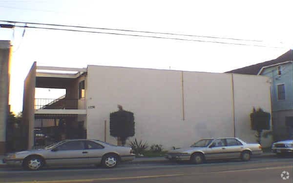 Building Photo - 4th Street Apartments