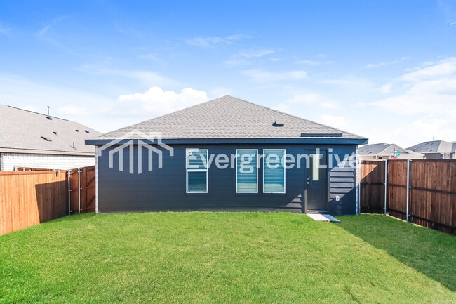 Building Photo - 2028 Derby Ln