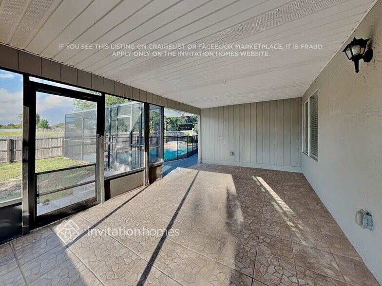 Building Photo - 6856 Moorhen Cir