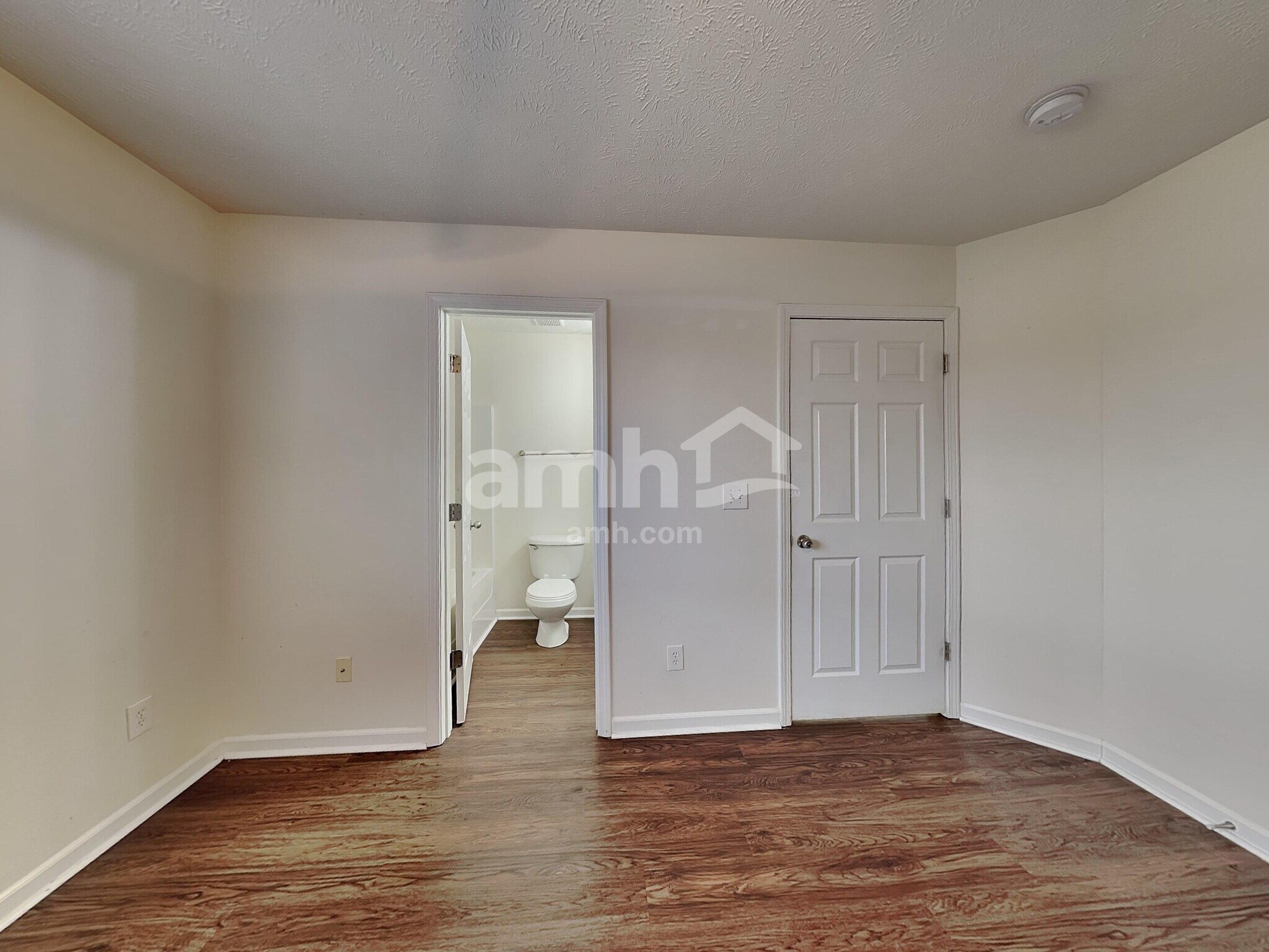 Building Photo - 1124 Emma May Point