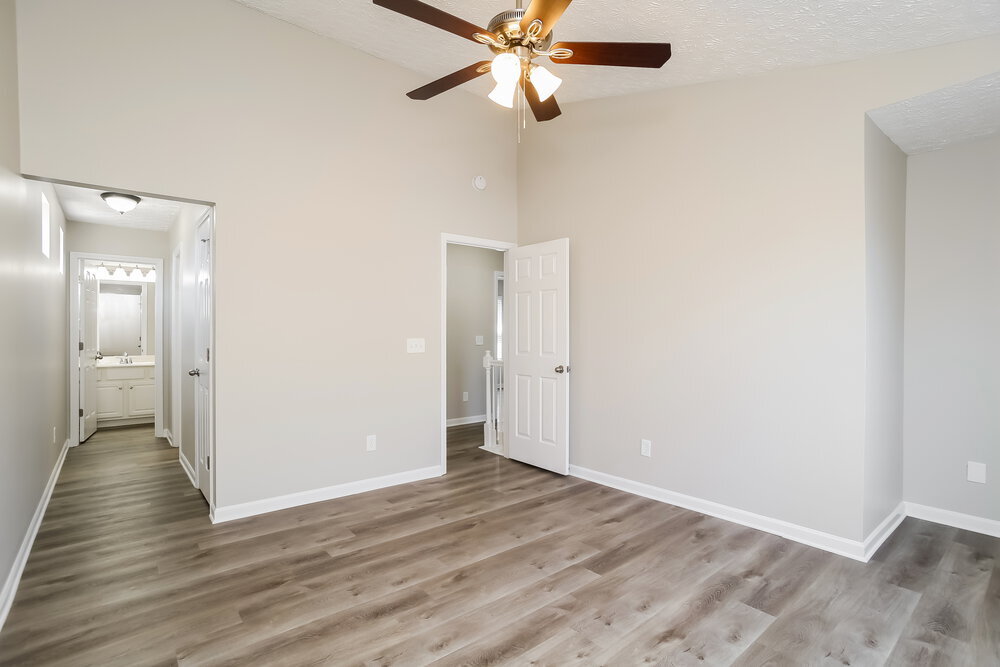 Building Photo - 136 Oak Grove Pl