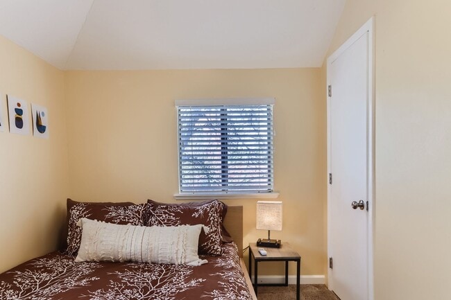 Building Photo - Downtown Tranquility: 2BDR Escape in Lafayette