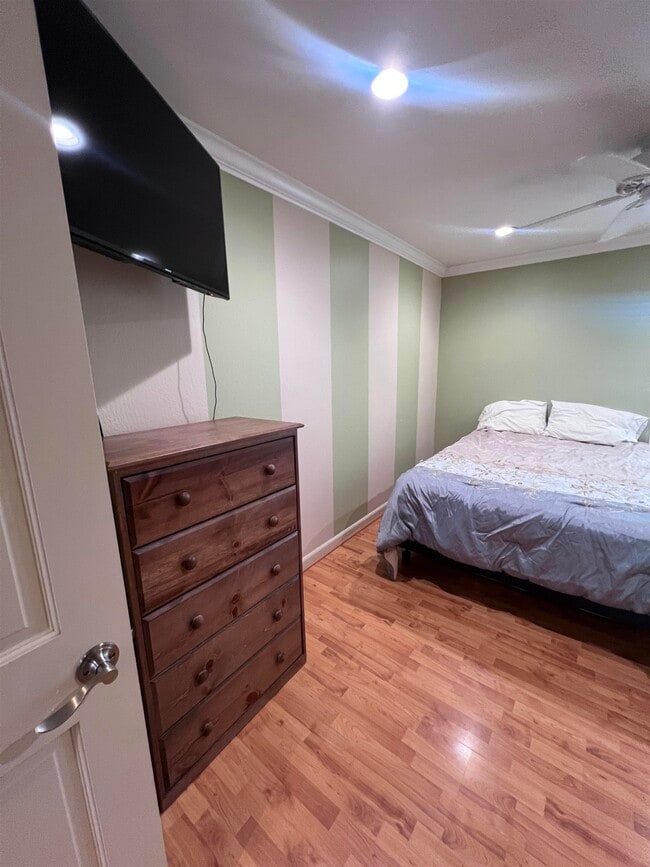 Building Photo - 1009 Murrieta Blvd