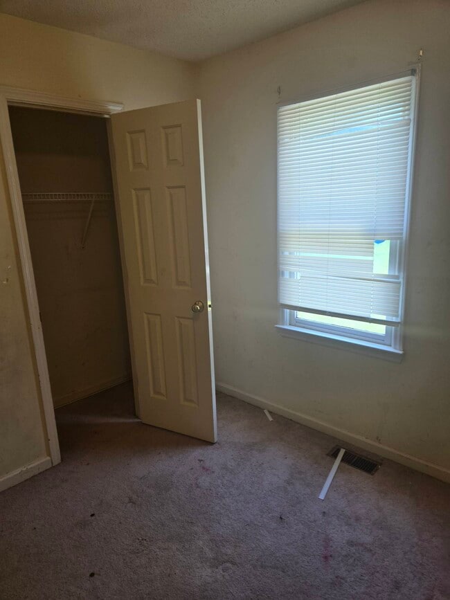 Building Photo - 115 Blackwelder Ave