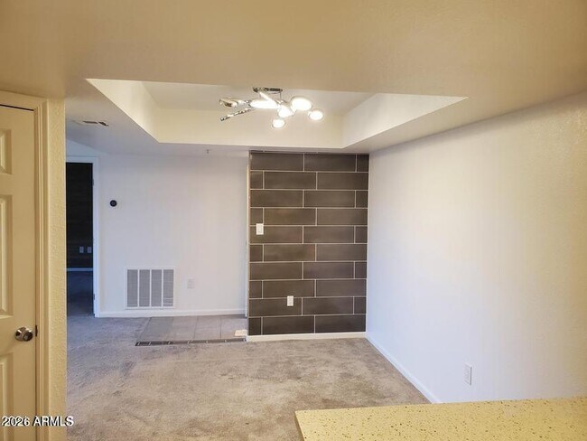 Building Photo - 4200 N Miller Rd