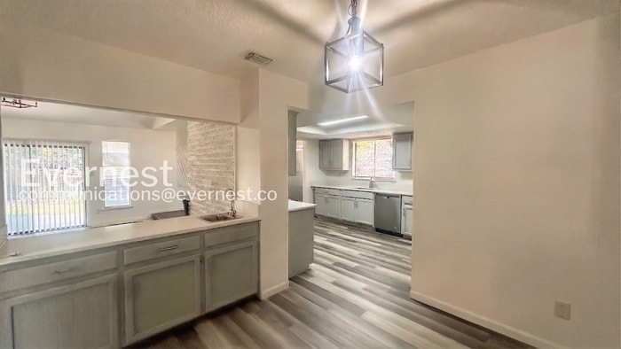 Building Photo - 8311 Shallow Creek Dr