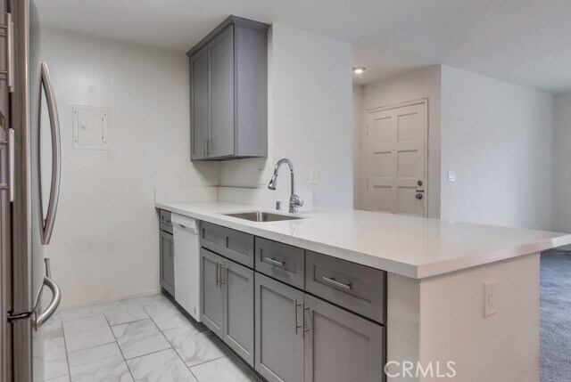 Building Photo - 2511 W Sunflower Ave