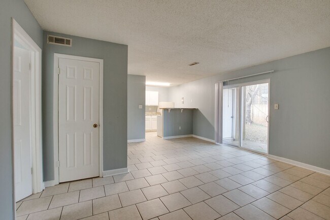 Building Photo - 4914 Cotton Row NW