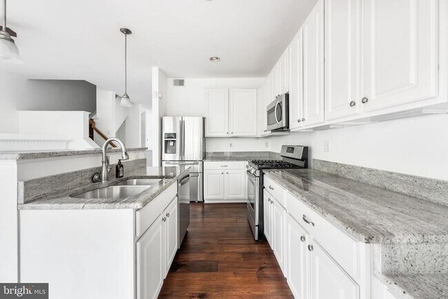 Building Photo - 21562 Iredell Terrace