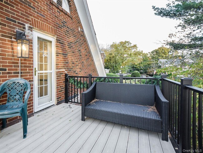 Building Photo - 120 Prospect Ave