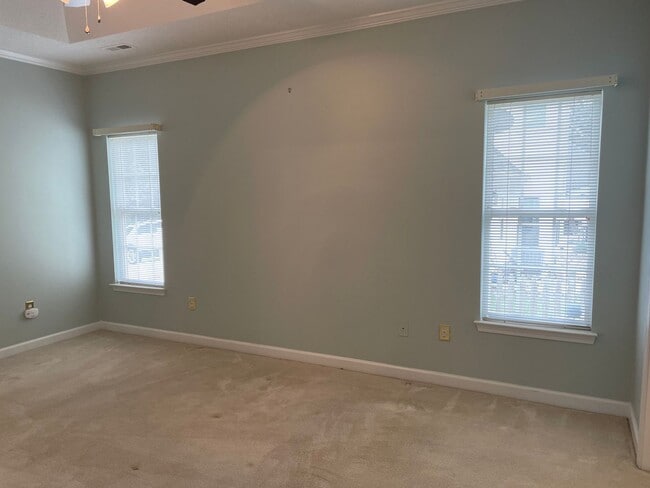 Building Photo - Three Bedroom Ranch Home With Deeded Boat ...