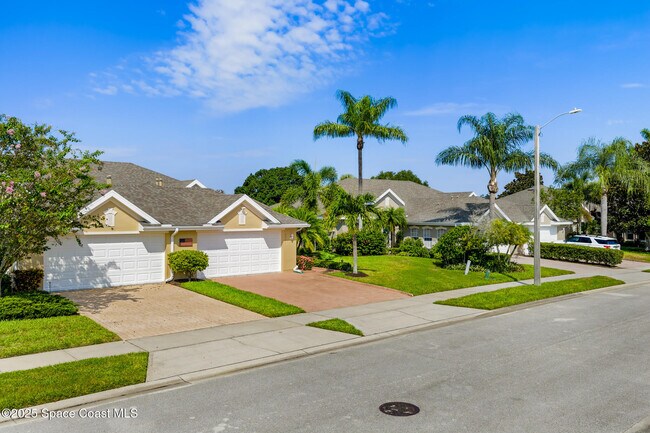 Building Photo - 4331 Aberdeen Cir