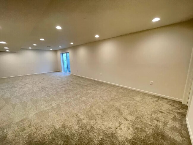 Building Photo - 12076 Prickly Ash Way