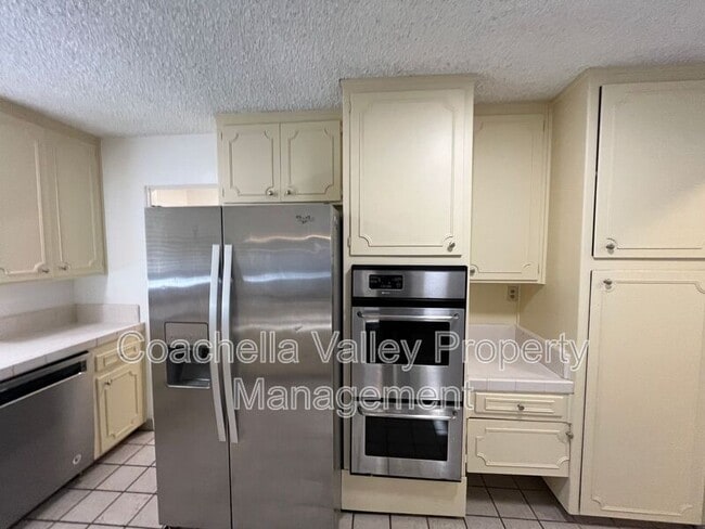 Building Photo - 1545 Inca Cir