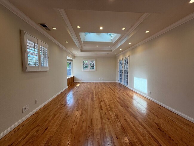 Building Photo - Beautiful Home With Stand-Alone ADU | Camb...