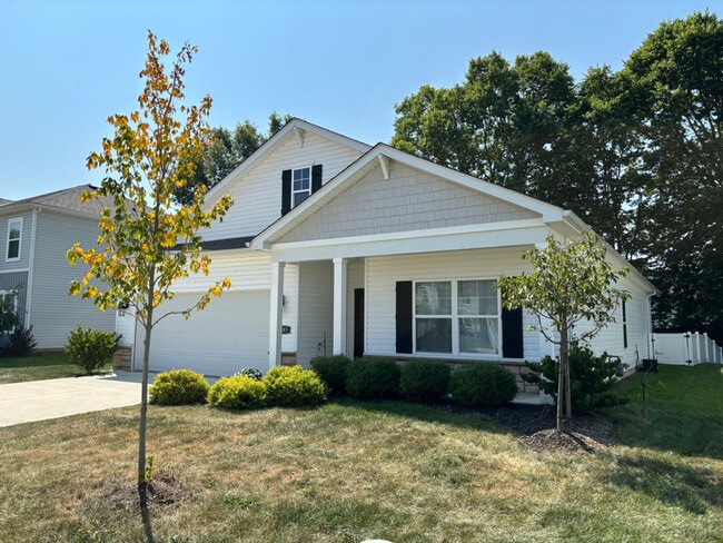 Building Photo - 383 Kells Ct E