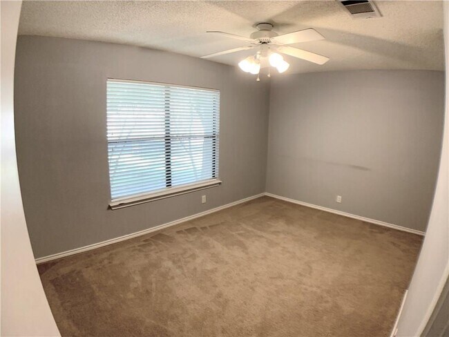 Building Photo - 3112 Settlement Dr