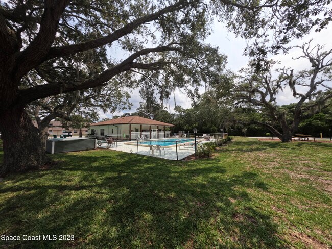 Building Photo - 3135 Shady Dell Ln