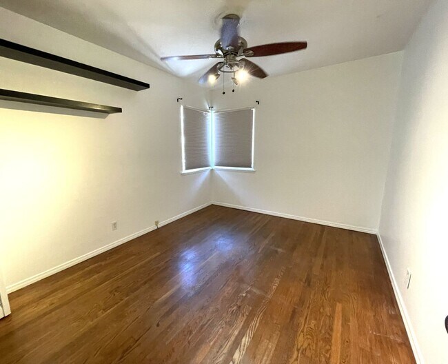 Building Photo - 2618 Spreckels Ln