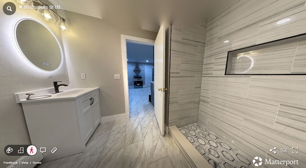 Building Photo - 84 Chatham St