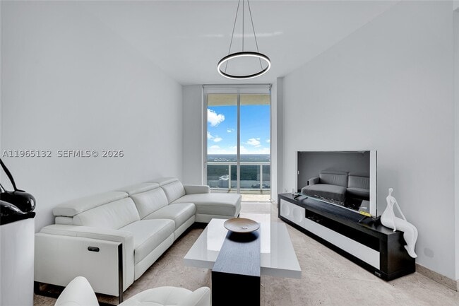 Building Photo - 16001 Collins Ave