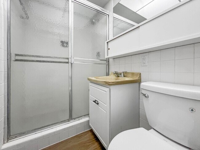 Building Photo - 331 Tequesta Dr