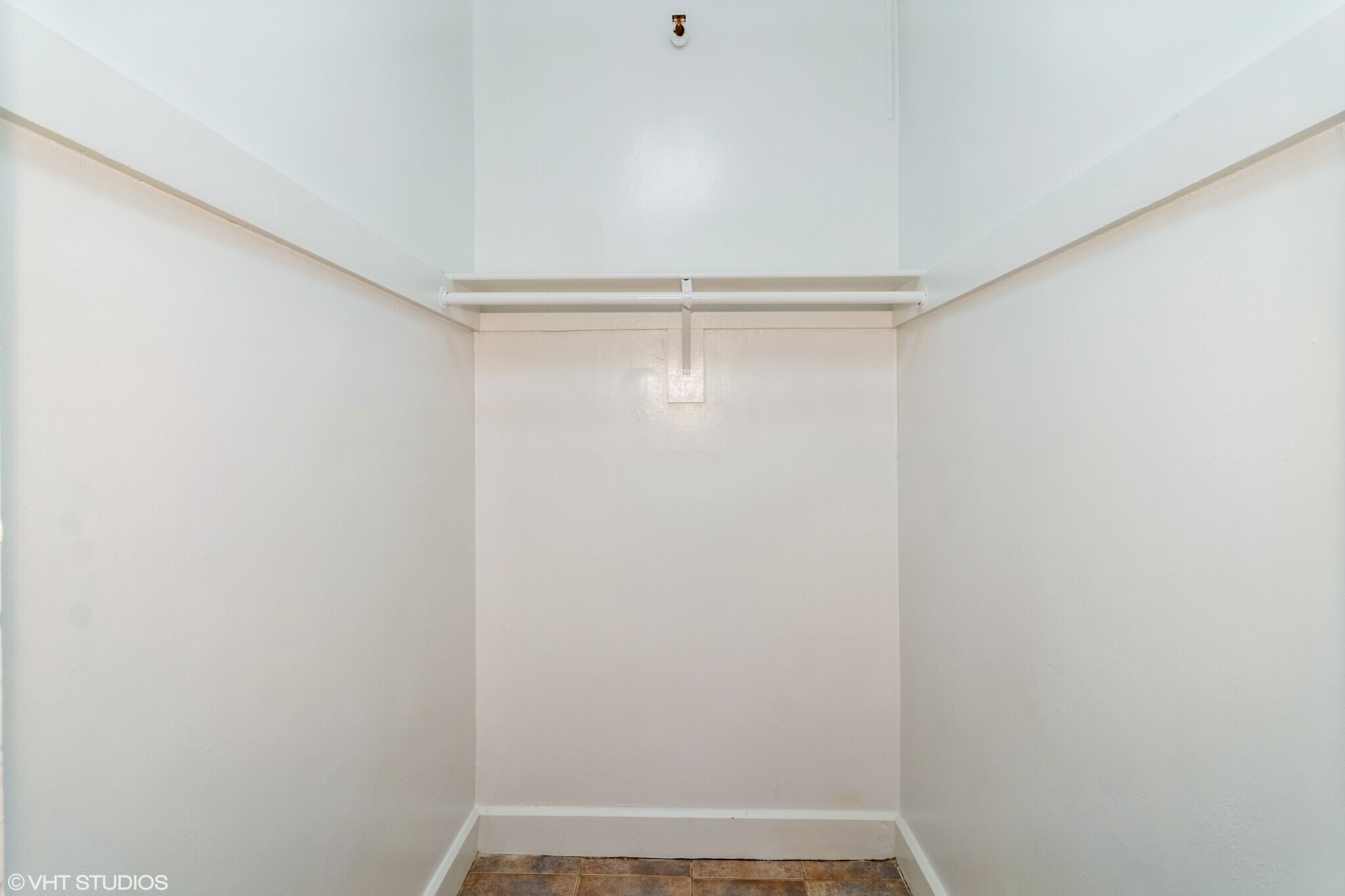 Building Photo - 73 Westland Ave