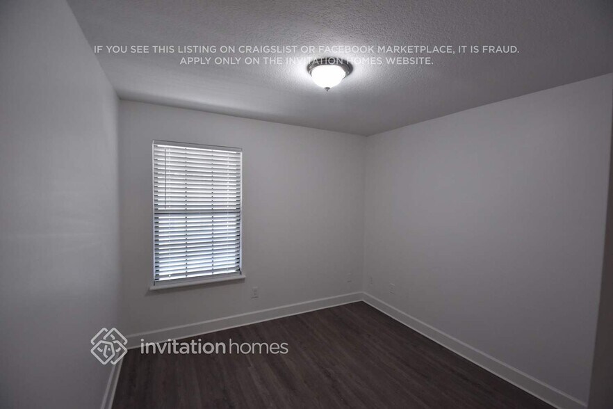 Building Photo - 12454 Rochford Ln