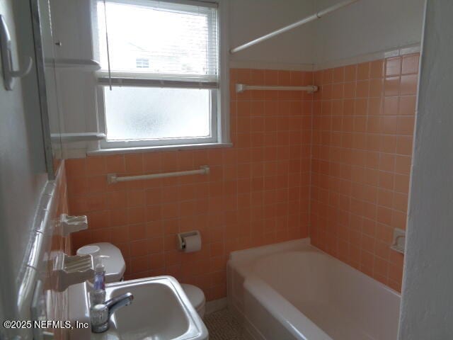 Building Photo - 533 3rd Ave N