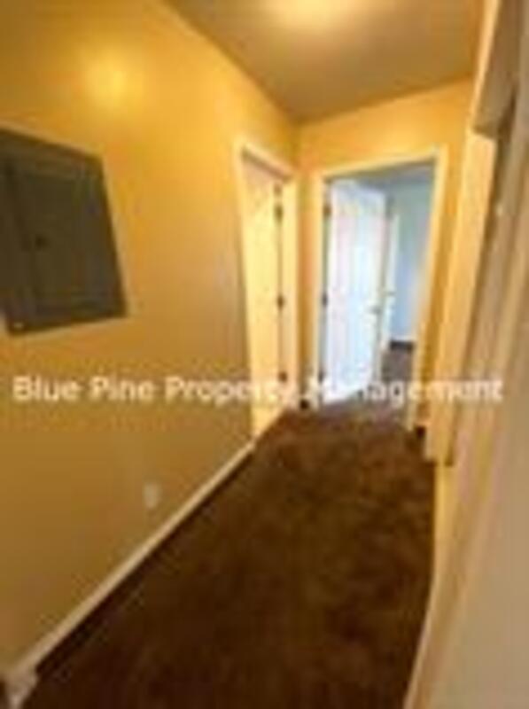 Building Photo - 2264 Stace St