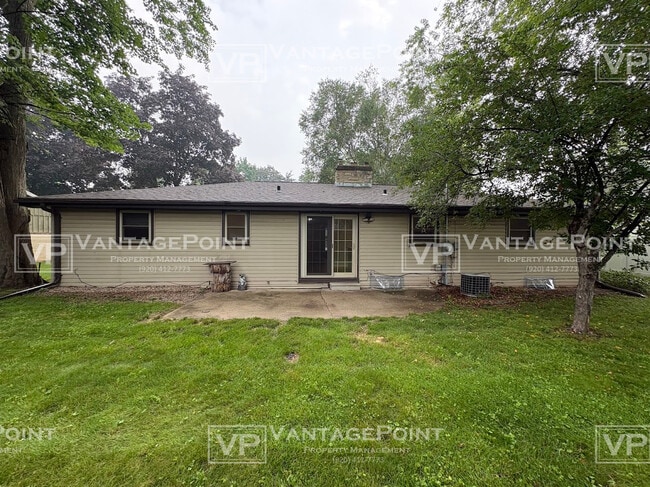 Building Photo - 1643 Birchwood Dr