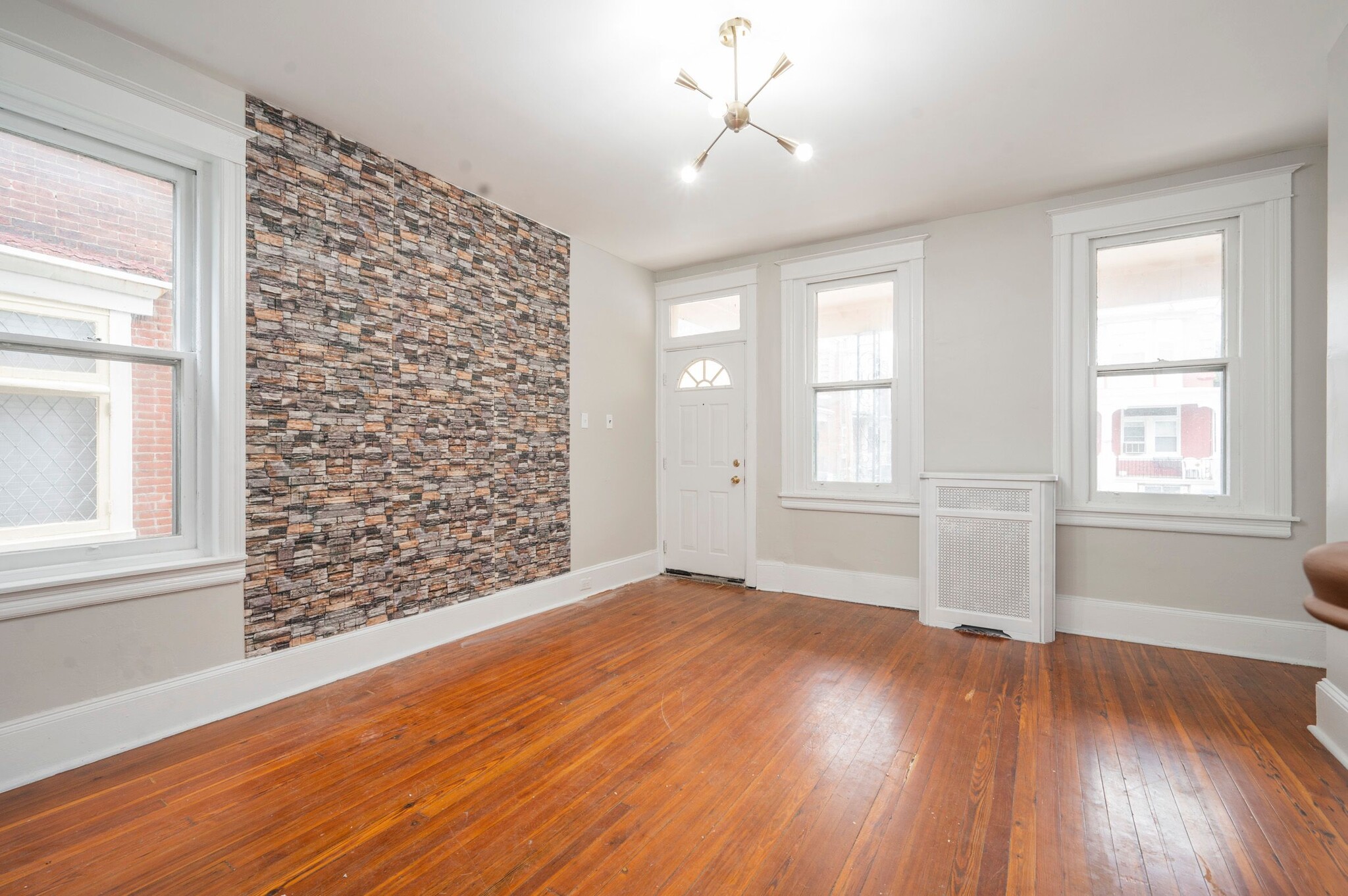Building Photo - 4915 N 11th St